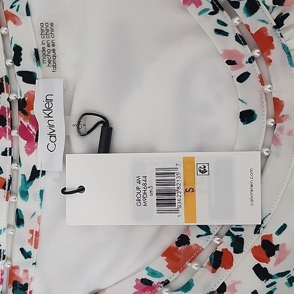 NWT Calvin Klein White Floral Tank Top Size S - Picture 10 of 12